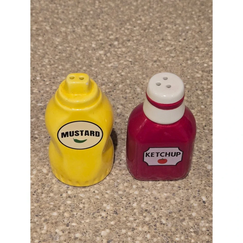 Ceramic Ketchup and Mustard Salt and Pepper Shaker Set Diner Style 3.75